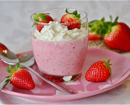 Fresh Strawberries With Coconut Cream